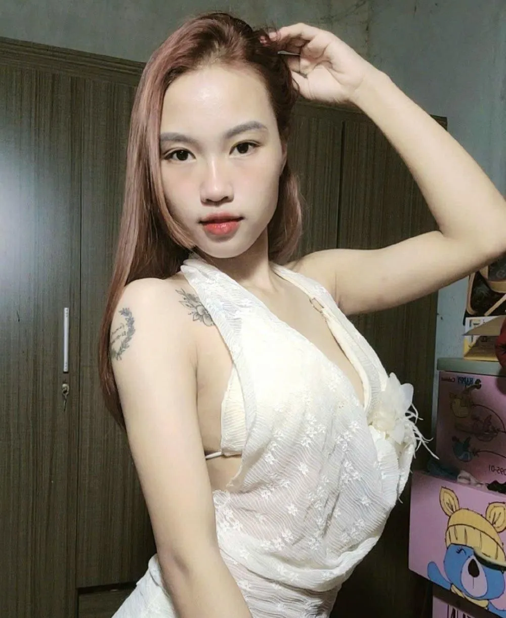 Lisa Anh photo 2